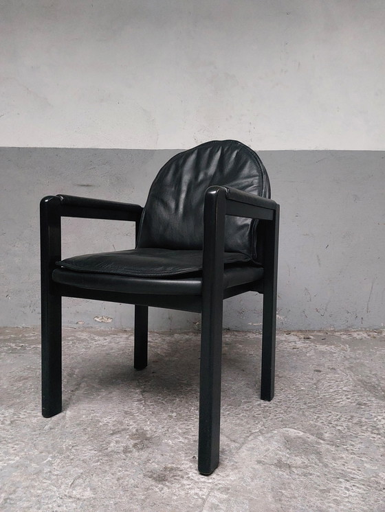 Image 1 of Chaise Bulo en cuir noir Memphis Style