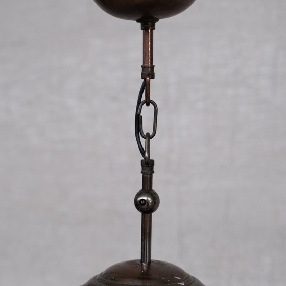 Image 1 of Lampe suspendue italienne du milieu du siècle en laiton et verre.