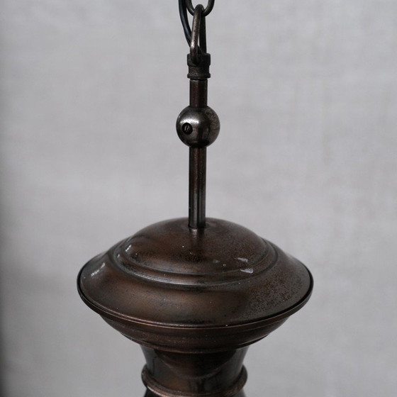 Image 1 of Lampe suspendue italienne du milieu du siècle en laiton et verre.