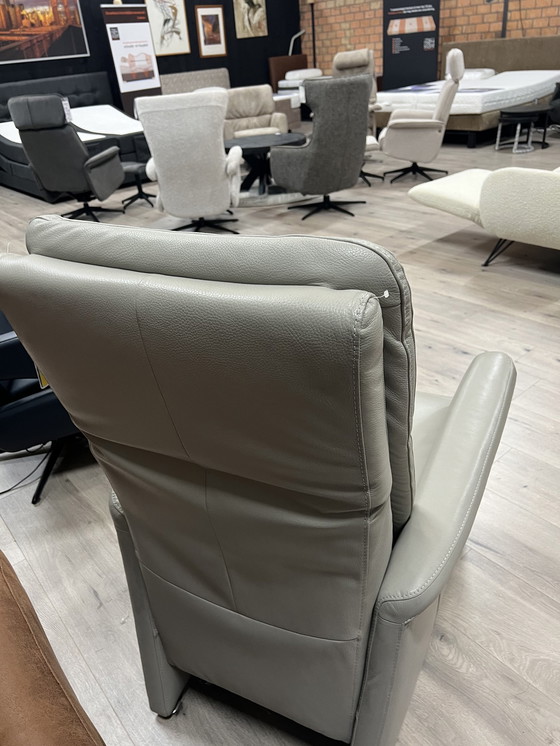 Image 1 of Vente : Fauteuil de relaxation en cuir de luxe