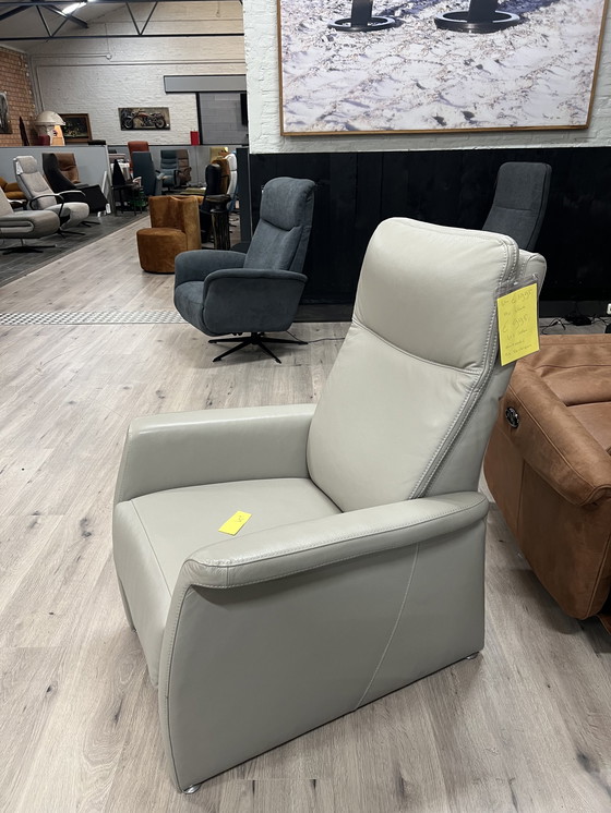 Image 1 of Vente : Fauteuil de relaxation en cuir de luxe