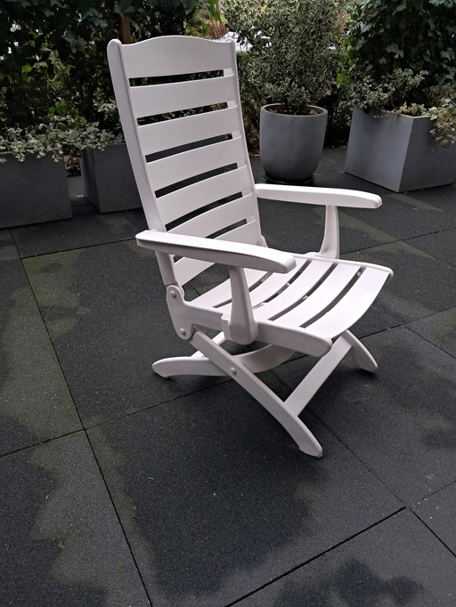 Chaises design pour le jardin, la terrasse ou le balcon