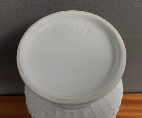 Image 1 of Vase en céramique Bisuit blanc par Kpm 1960S