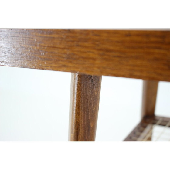Image 1 of Table d'appoint vintage en bois de chêne ,Tchécoslovaquie années 1960