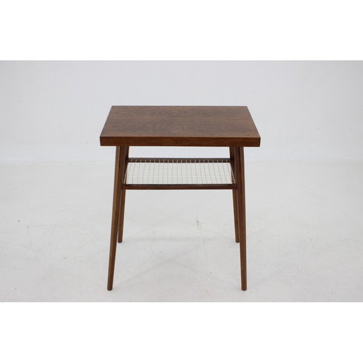Table d'appoint vintage en bois de chêne ,Tchécoslovaquie années 1960