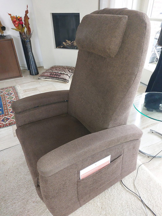 Image 1 of Fauteuil inclinable debout