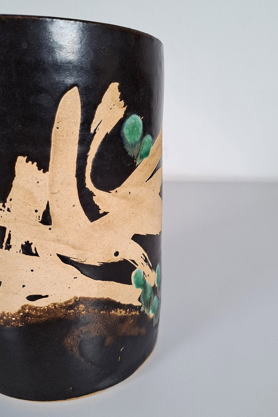 Image 1 of Vase décoré abstrait