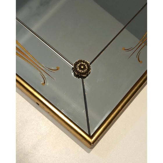 Image 1 of Miroir vintage gravé avec des décorations dorées et rouges, 1970