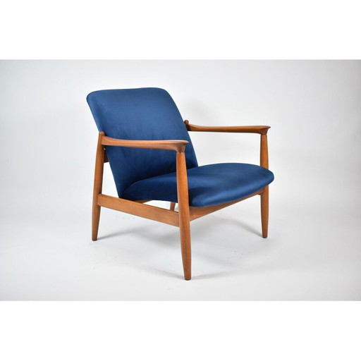 Fauteuil vintage GFM64, icône velours bleu années 1960