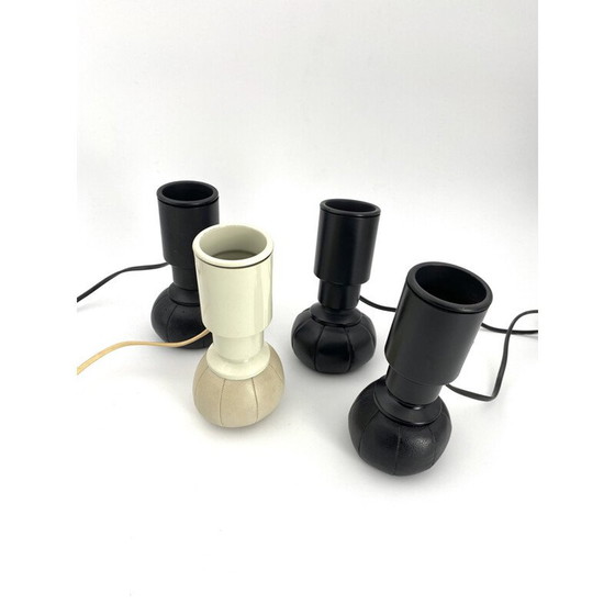 Image 1 of Ensemble de 4 lampes vintage blanches et noires Mod. 600C de Gino Sarfatti Arteluce, 1966