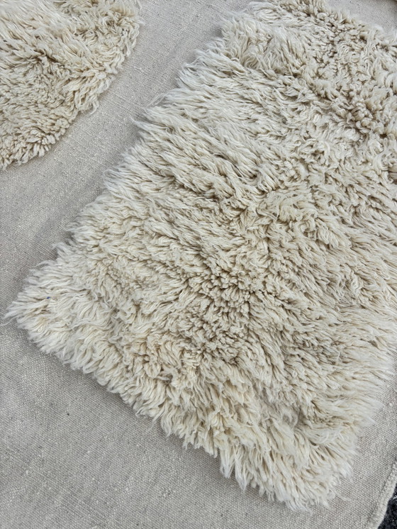 Image 1 of Tapis berbère marocain moderne blanc