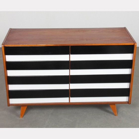 Image 1 of Commode vintage modèle U-453 en chêne par Jiri Jiroutek pour Interier Praha, Tchécoslovaquie 1960