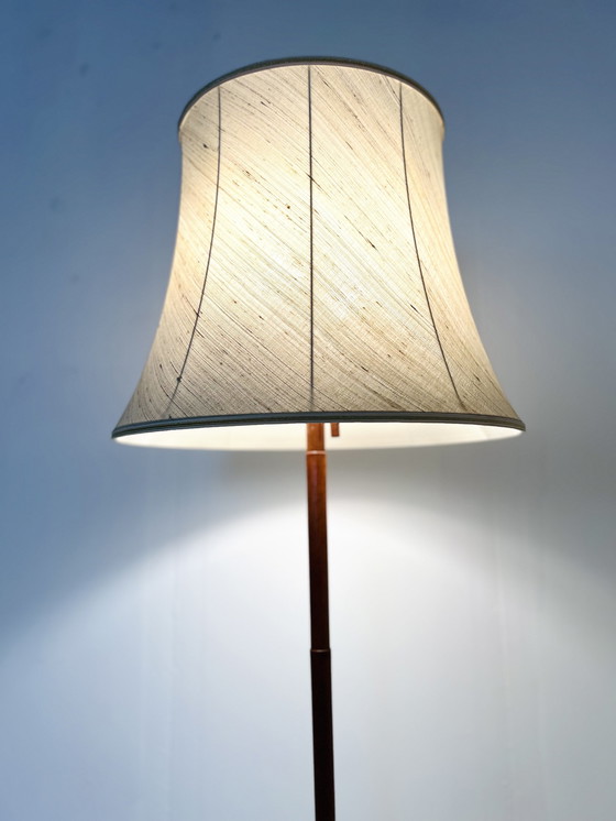 Image 1 of Lampe tripode scandinave '60