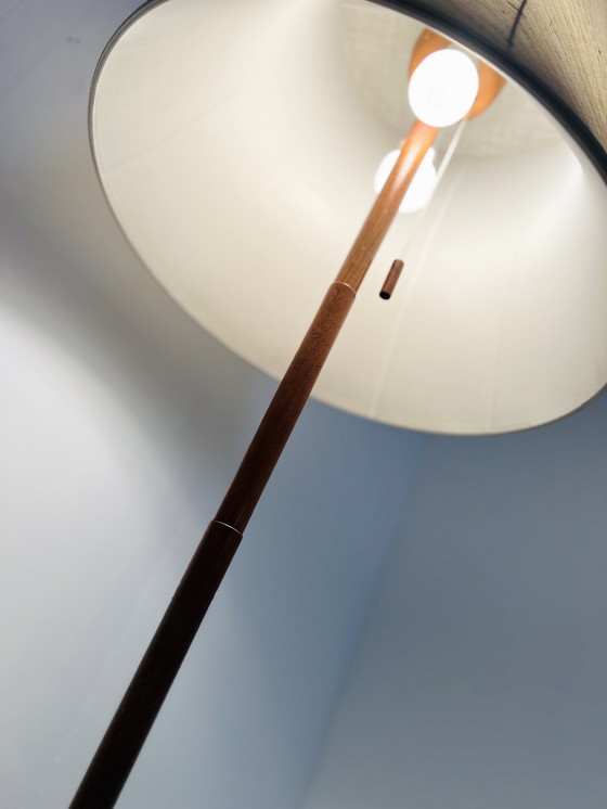 Image 1 of Lampe tripode scandinave '60