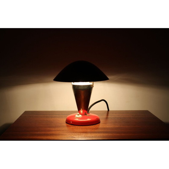 Image 1 of Lampe de table Bauhaus rouge vintage, Tchécoslovaquie 1930