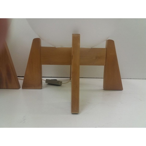 Image 1 of Paire de lampes vintage en verre opalin et bois pour Uluv, Tchécoslovaquie 1960