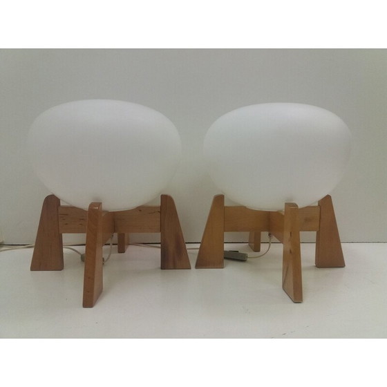 Image 1 of Paire de lampes vintage en verre opalin et bois pour Uluv, Tchécoslovaquie 1960