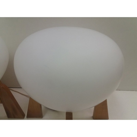 Image 1 of Paire de lampes vintage en verre opalin et bois pour Uluv, Tchécoslovaquie 1960