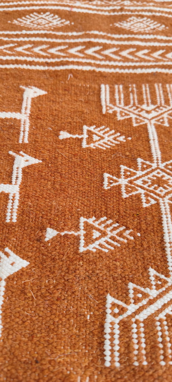 Image 1 of Tapis Kilim Marron Et Blanc À Motifs Gazelles