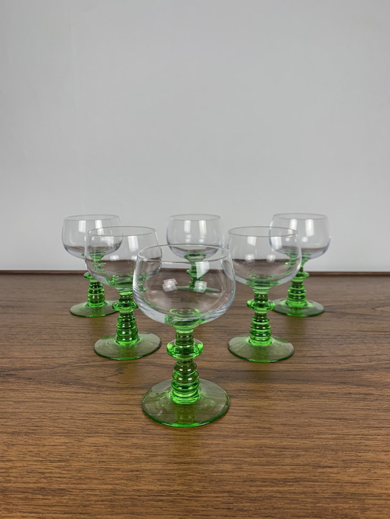 Image 1 of Set de 6 verres à vin vintage avec pied vert émeraude