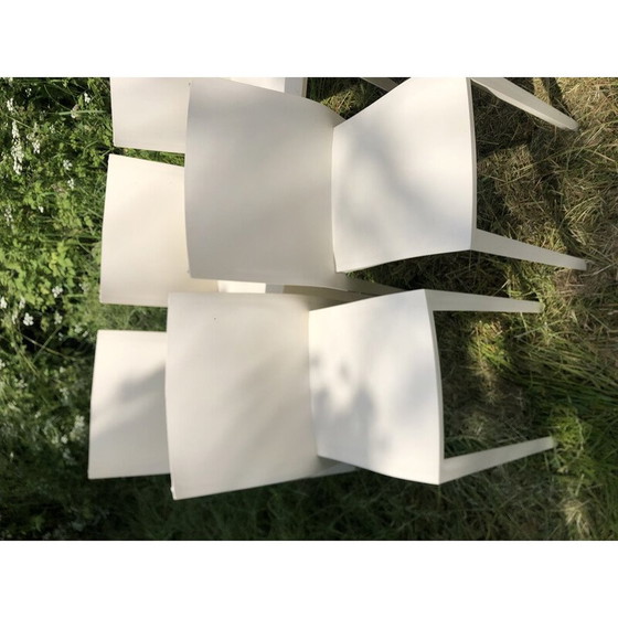 Image 1 of Ensemble de 6 chaises blanches vintage par Philippe Starck pour Xo, France 1980