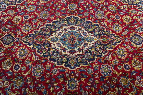 Image 1 of Tapis rouge Keshan noué à la main - 298 X 196 cm