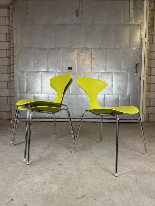 3X Bernhardt Design, chaises Orbit par Ross Lovegrove