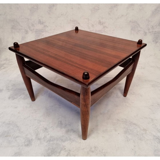 Image 1 of Paire de tables basses vintage en bois de rose n 272 par Illum Wikkelsø, 1950