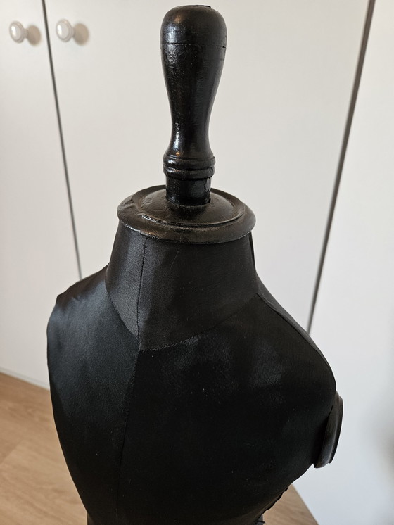 Image 1 of Mannequin antique