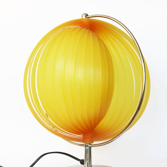 Image 1 of Lampe lune jaune par Kare Design