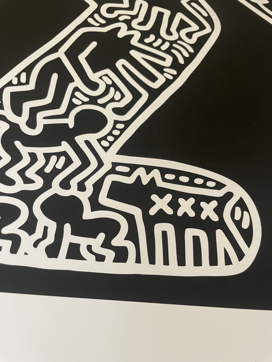 Image 1 of Keith Haring (1958-1990), Chien, 1985, sous licence Artestar New York, imprimé au Royaume-Uni