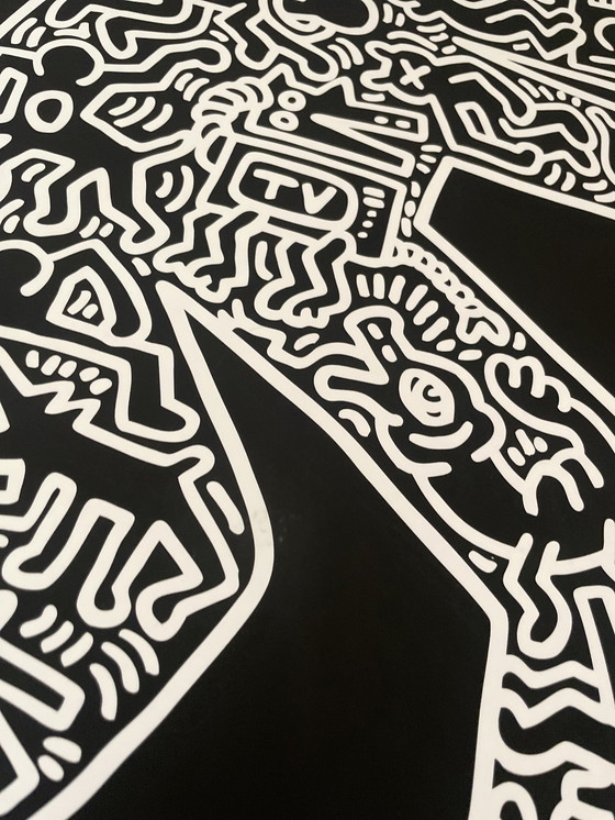 Image 1 of Keith Haring (1958-1990), Chien, 1985, sous licence Artestar New York, imprimé au Royaume-Uni