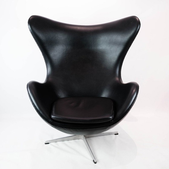 Image 1 of Vintage Fauteuil en cuir noir The Egg modèle 3316 par Arne Jacobsen pour Fritz Hansen, 1958