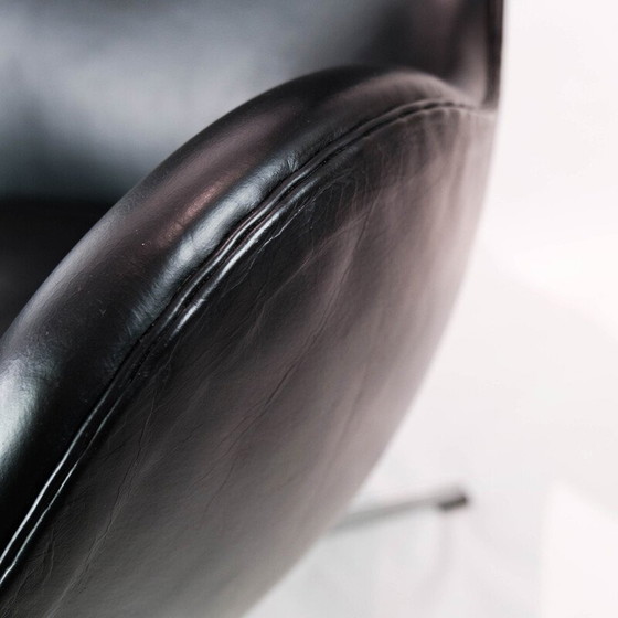 Image 1 of Vintage Fauteuil en cuir noir The Egg modèle 3316 par Arne Jacobsen pour Fritz Hansen, 1958