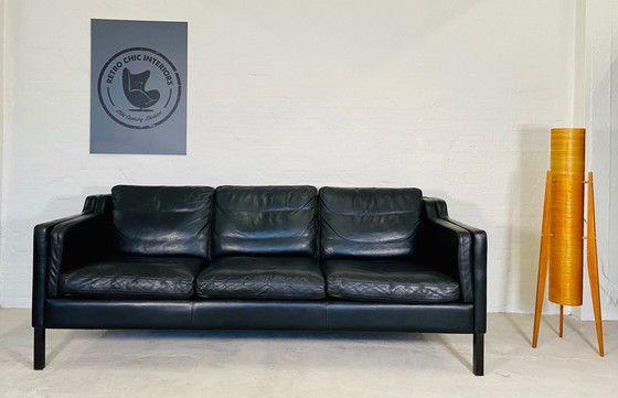 Image 1 of Mid Century Danish Black Leather 3 Seater Sofa by Stouby (Canapé 3 places en cuir noir)