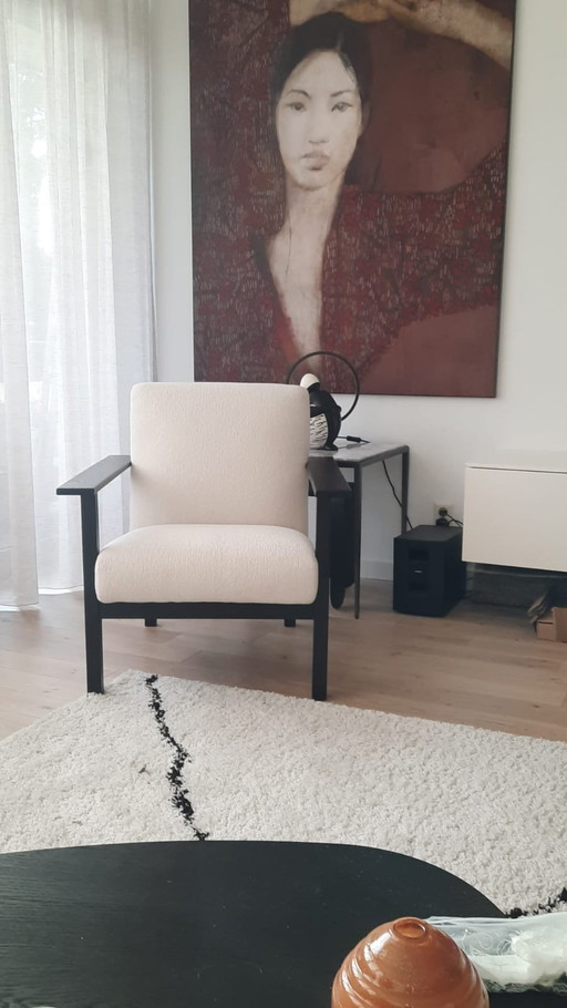 Fauteuil Montèl Blanc Crème Avec Piétement Noir