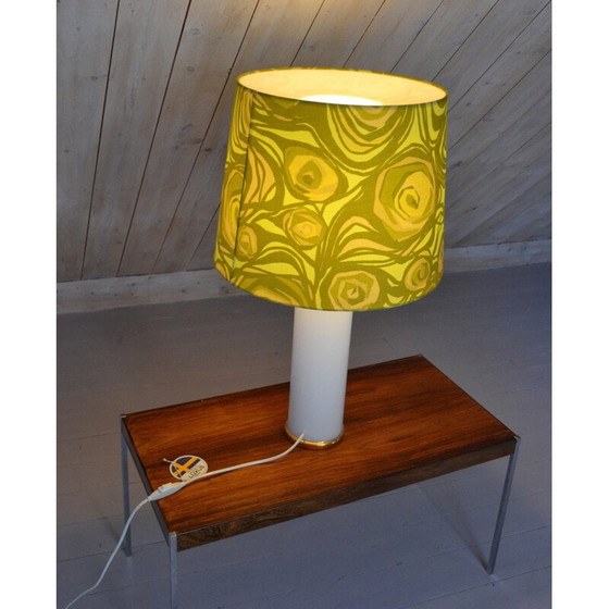 Image 1 of Lampe de table vintage en verre blanc et base dorée par Uno et Osten Kristiansson pour Luxus, Suède 1960