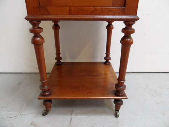 Image 1 of Table de chevet vintage
