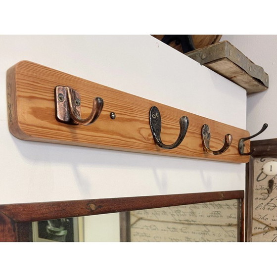 Image 1 of Porte-manteau vintage en bois massif avec 4 crochets