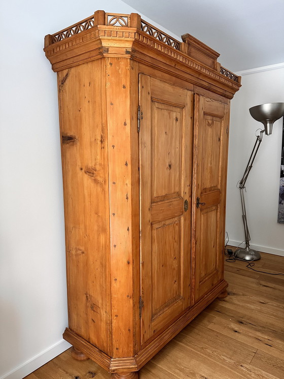 Image 1 of Armoire ancienne, garde-robe, armoire Tv, armoire à vêtements