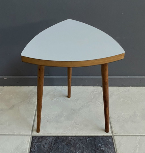 Table d'appoint triangulaire en formica gris 1960S