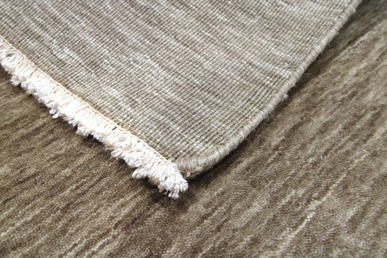 Image 1 of Tapis moderne Gabbeh Loom Unicolore noué à la main 397 X 74 cm Nouveau tapis