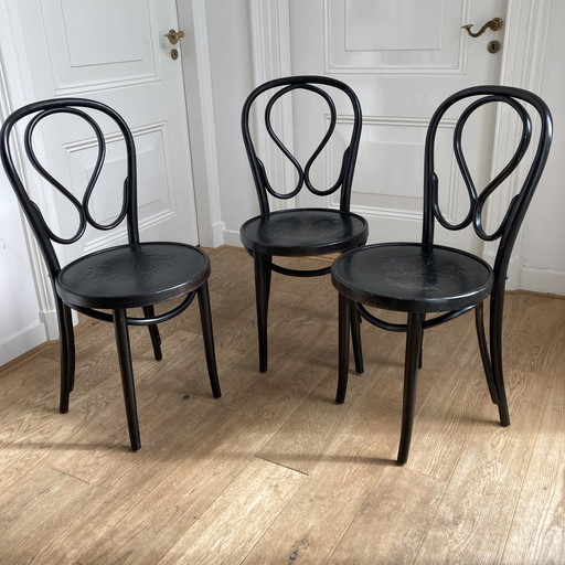 3 X Chaises Thonet No. 20 par Radomsko