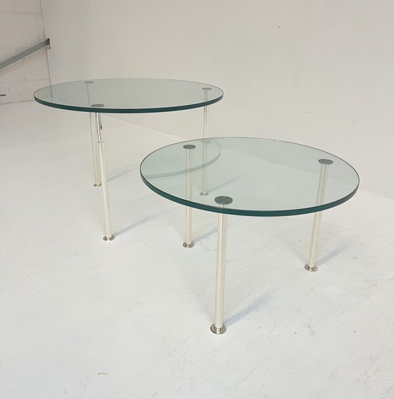 Image 1 of Ensemble de tables d'appoint en verre (2), style hollywoodien, années 1970