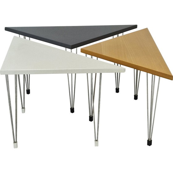 Image 1 of Ensemble de 3 tables triangulaires vintage en contreplaqué et métal pour Pin-Age, Danemark 1980