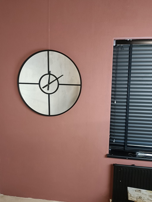 Horloge à miroir