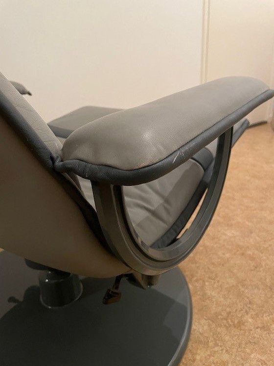 Image 1 of Fauteuil lounge Artifort 720 Mikado