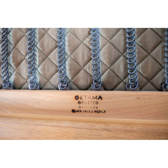 Image 1 of Canapé vintage 3 places en chêne et tissu de laine rouge par Hans J. Wegner et Getama 1960