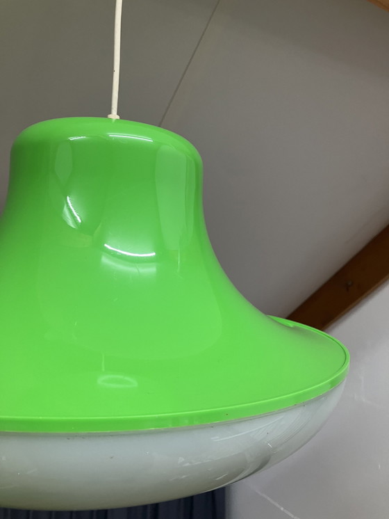 Image 1 of Lampe pendante en plastique vert de l'âge de l'espace Massive Belgium