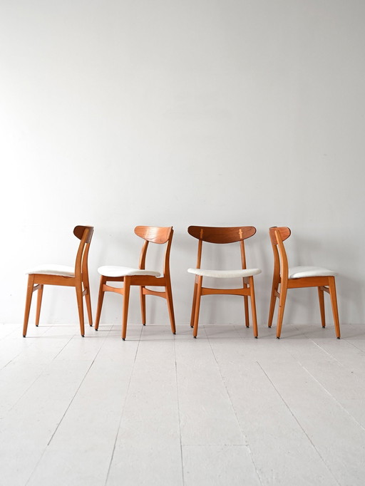 Ensemble de quatre chaises Hans Wegner